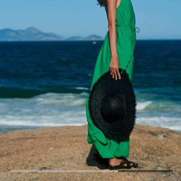 Beautiful Green Maxi Dress - Picture 3 of 8
